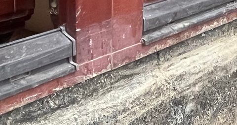 Detal połączenia progu z warstwami tarasu