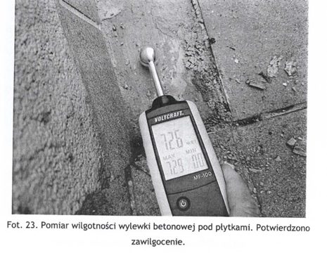 Pomiar wilgotności pod warstwami tarasu
