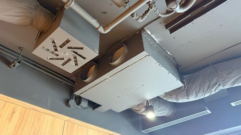 Detal dostępnego zespołu instalacji wentylacyjnej