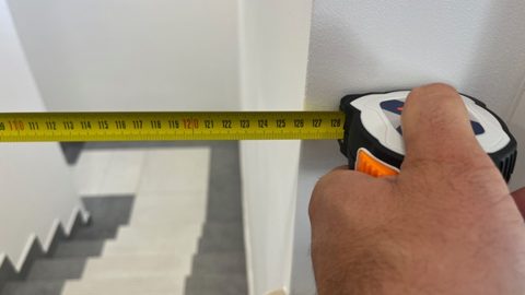 Pomiar szerokości dostępnego przejścia